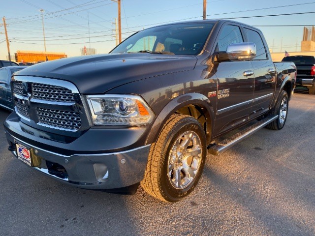 Ram 1500 Vehicle Full-screen Gallery Image 03