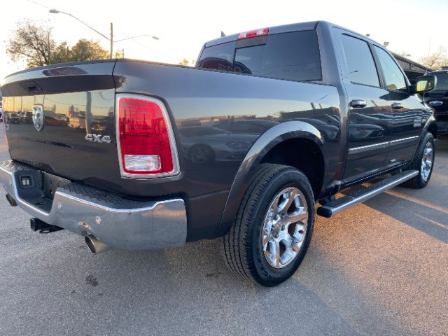 Ram 1500 Vehicle Full-screen Gallery Image 05