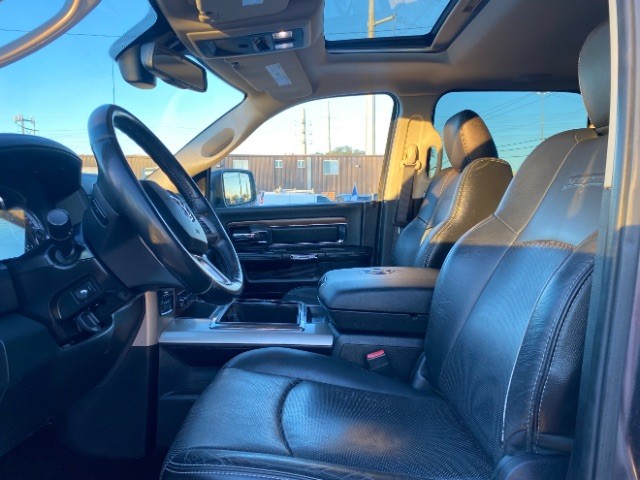 Ram 1500 Vehicle Full-screen Gallery Image 08