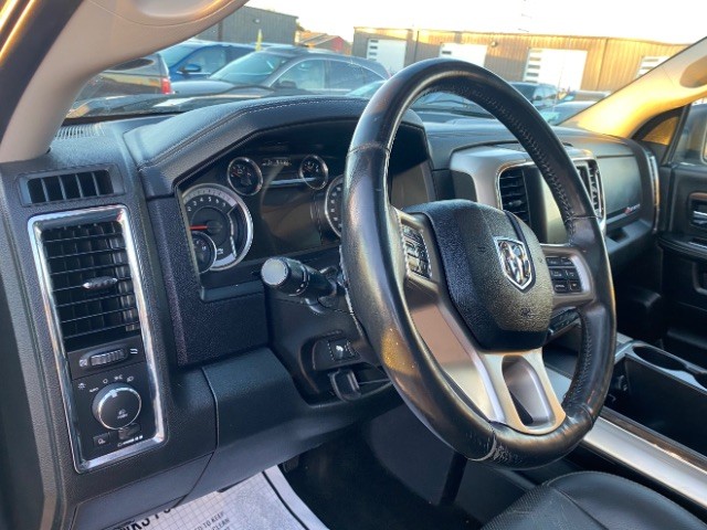 Ram 1500 Vehicle Full-screen Gallery Image 09