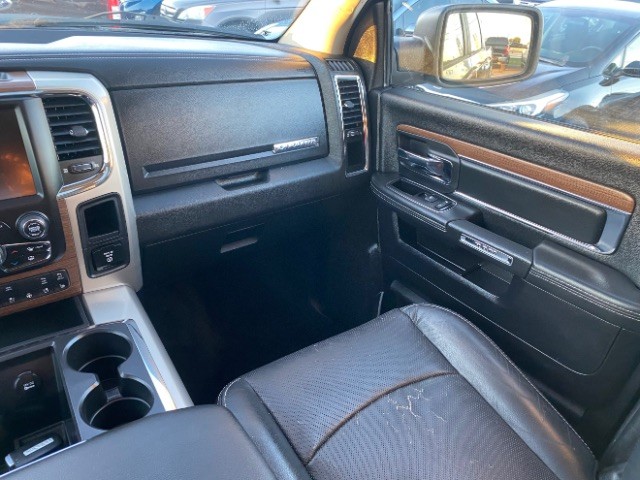 Ram 1500 Vehicle Full-screen Gallery Image 10