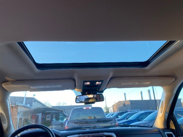 Ram 1500 Vehicle Full-screen Gallery Image 12