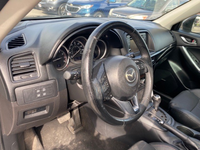 Mazda CX-5 Vehicle Full-screen Gallery Image 07