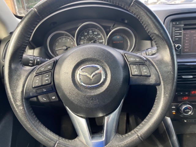 Mazda CX-5 Vehicle Full-screen Gallery Image 13