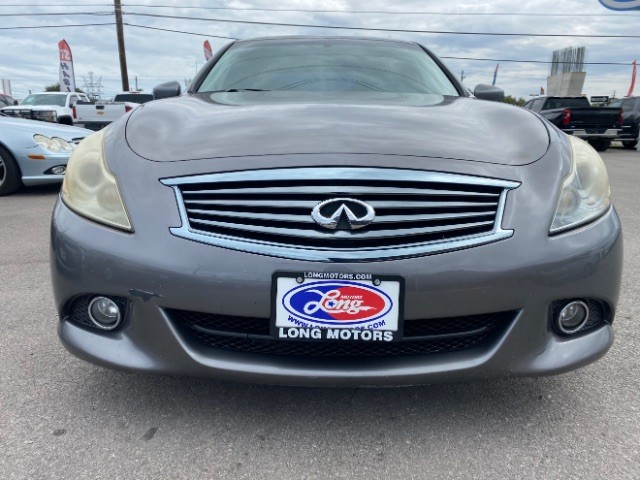 INFINITI G37 Sedan Vehicle Full-screen Gallery Image 02