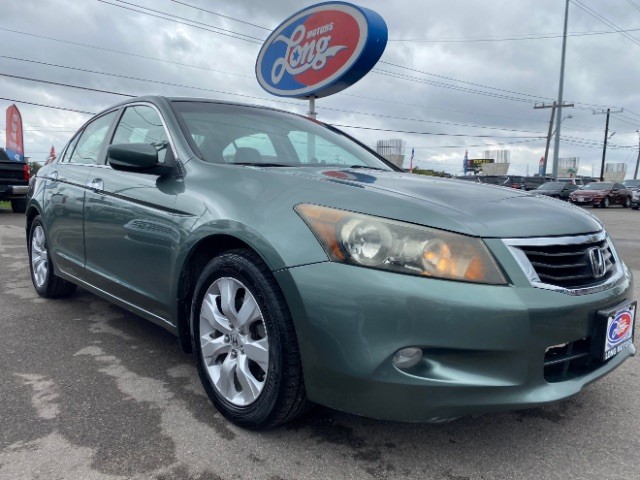 Honda Accord Sedan Vehicle Full-screen Gallery Image 01