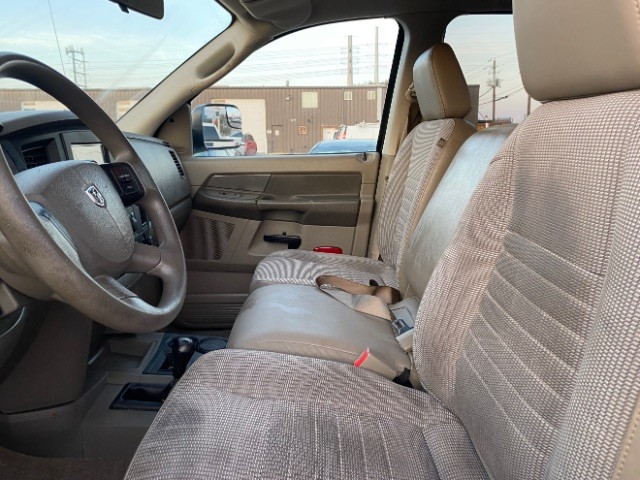 Dodge Ram 2500 Vehicle Full-screen Gallery Image 09