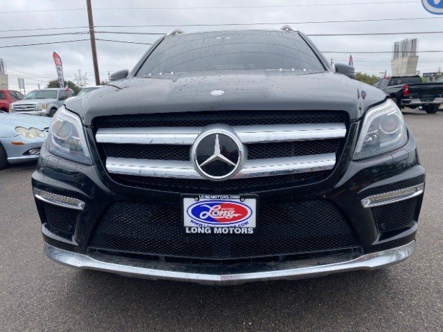 Mercedes-Benz GL-Class Vehicle Full-screen Gallery Image 02