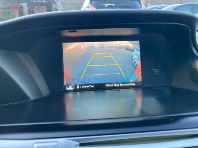 Honda Accord Sedan Vehicle Full-screen Gallery Image 13