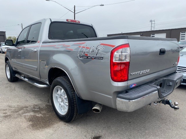 Toyota Tundra Vehicle Full-screen Gallery Image 04