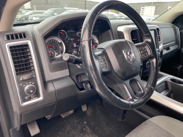 Ram 1500 Vehicle Full-screen Gallery Image 09