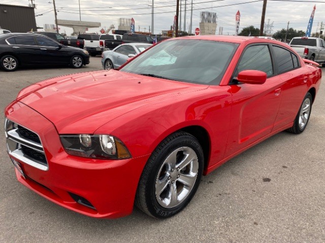 Dodge Charger Vehicle Full-screen Gallery Image 03