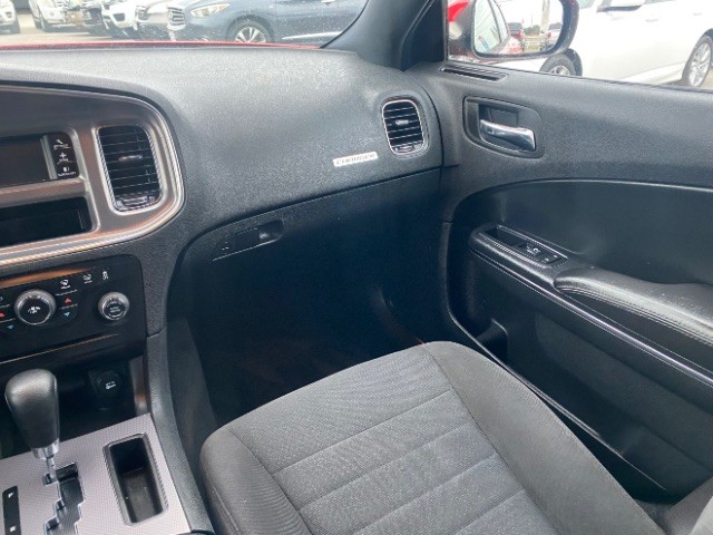 Dodge Charger Vehicle Full-screen Gallery Image 10