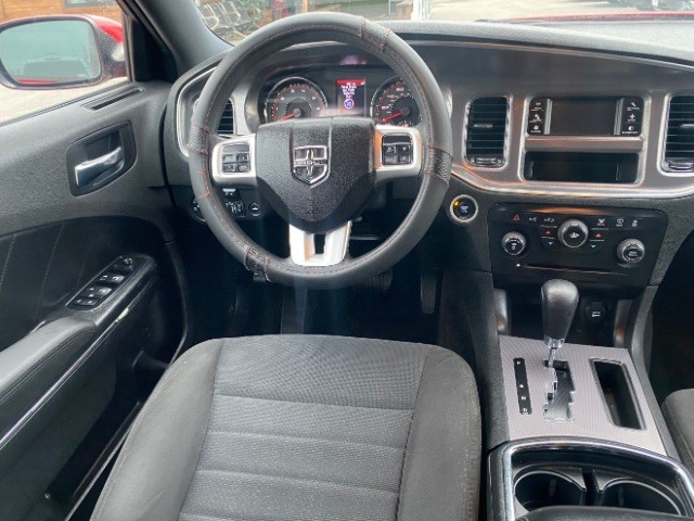 Dodge Charger Vehicle Full-screen Gallery Image 11