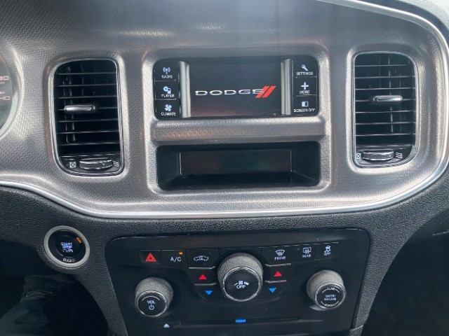 Dodge Charger Vehicle Full-screen Gallery Image 12