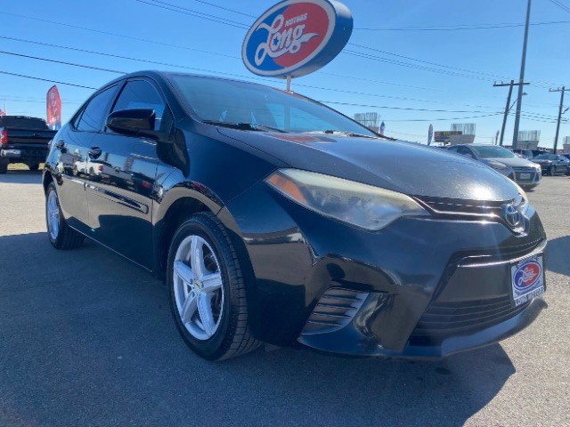 2016 Toyota Corolla LE's photo