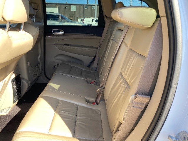 Jeep Grand Cherokee Vehicle Full-screen Gallery Image 07