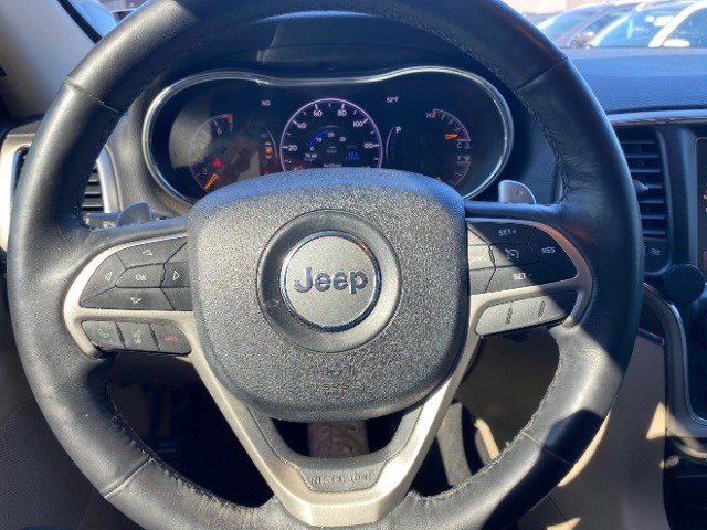 Jeep Grand Cherokee Vehicle Full-screen Gallery Image 15