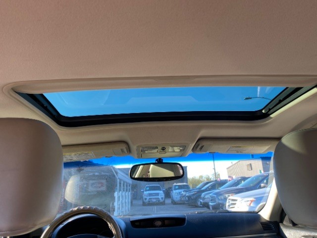 INFINITI G35 Sedan Vehicle Full-screen Gallery Image 12