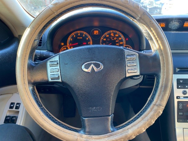 INFINITI G35 Sedan Vehicle Full-screen Gallery Image 14