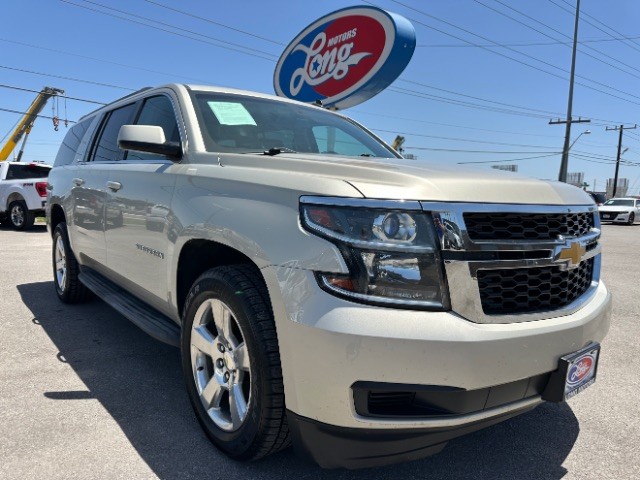 2015 Chevrolet Suburban LS's photo