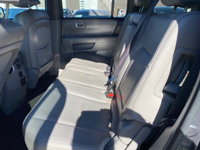 Honda Pilot Vehicle Full-screen Gallery Image 08