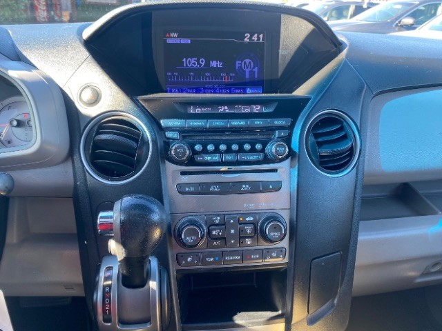 Honda Pilot Vehicle Full-screen Gallery Image 14