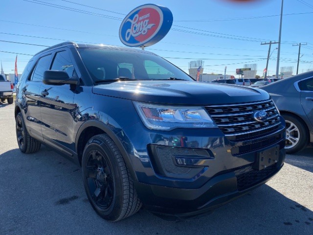 2017 Ford Explorer Base's photo