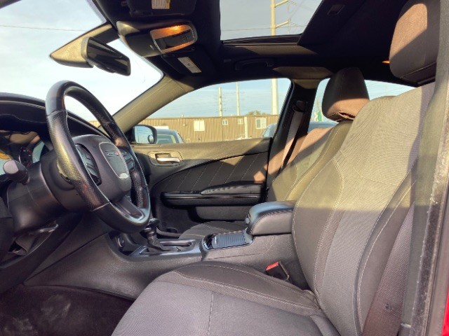 Dodge Charger Vehicle Full-screen Gallery Image 07