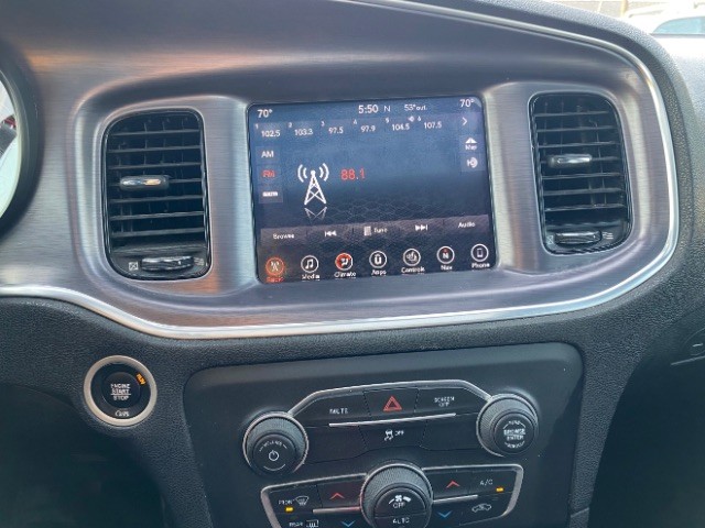 Dodge Charger Vehicle Full-screen Gallery Image 11