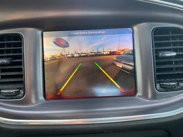 Dodge Charger Vehicle Full-screen Gallery Image 12