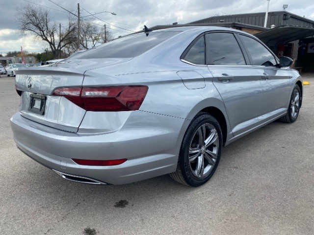 Volkswagen Jetta Vehicle Full-screen Gallery Image 05