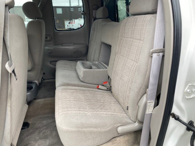 Toyota Tundra Vehicle Full-screen Gallery Image 07