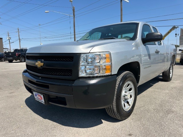 Chevrolet Silverado 1500 Vehicle Full-screen Gallery Image 02