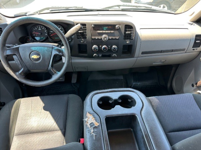 Chevrolet Silverado 1500 Vehicle Full-screen Gallery Image 06