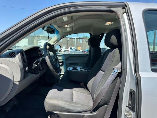 Chevrolet Silverado 1500 Vehicle Full-screen Gallery Image 11