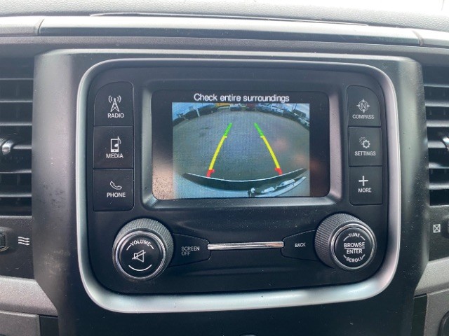 Ram 1500 Classic Vehicle Full-screen Gallery Image 13