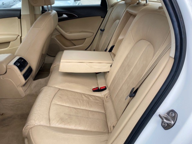 Audi A6 Vehicle Full-screen Gallery Image 06