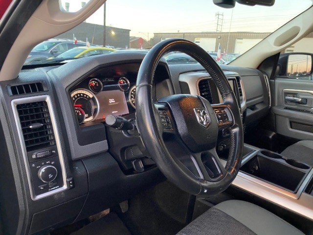 Ram 1500 Vehicle Full-screen Gallery Image 09