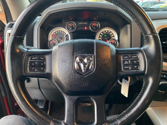 Ram 1500 Vehicle Full-screen Gallery Image 14