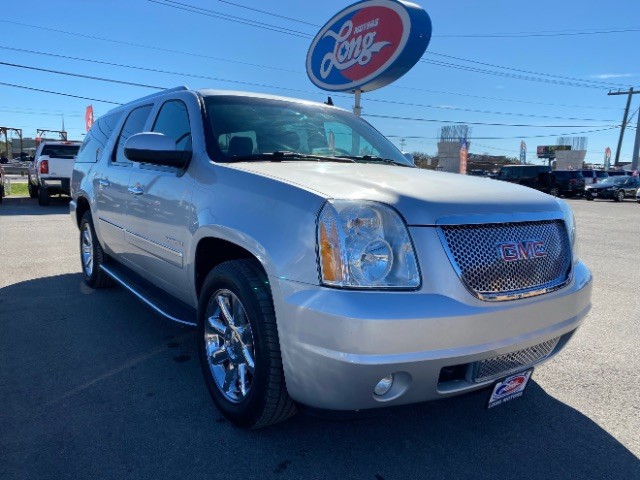 2014 GMC Yukon XL Denali's photo