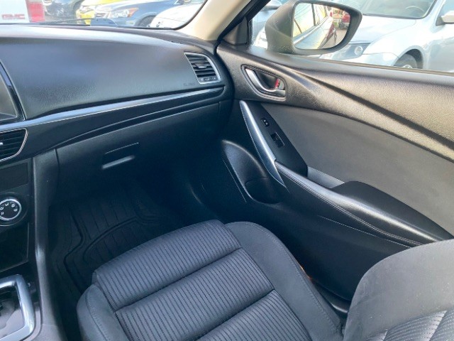 Mazda Mazda6 Vehicle Full-screen Gallery Image 10