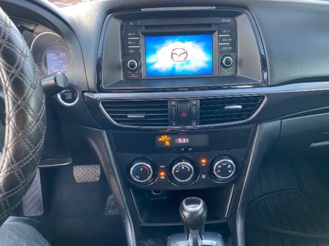 Mazda Mazda6 Vehicle Full-screen Gallery Image 12