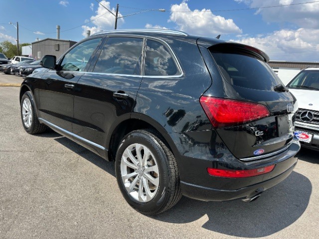 Audi Q5 Vehicle Full-screen Gallery Image 05