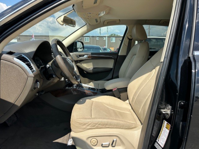 Audi Q5 Vehicle Full-screen Gallery Image 11