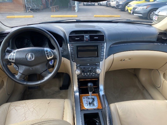 Acura TL Vehicle Full-screen Gallery Image 06