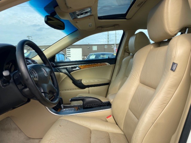 Acura TL Vehicle Full-screen Gallery Image 08