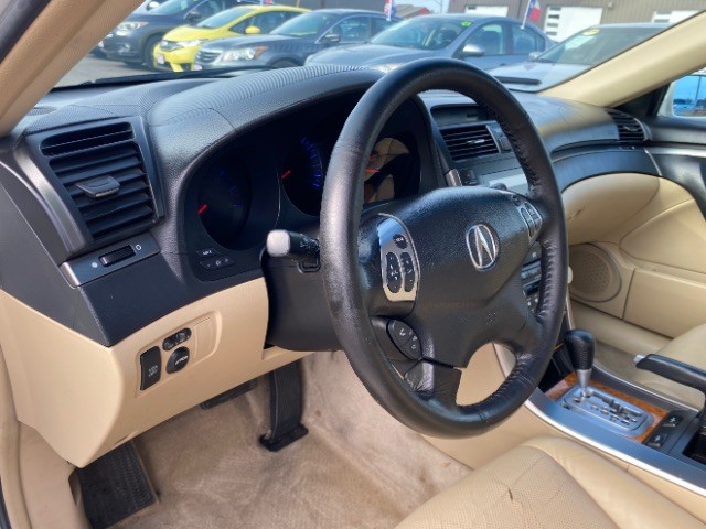 Acura TL Vehicle Full-screen Gallery Image 09