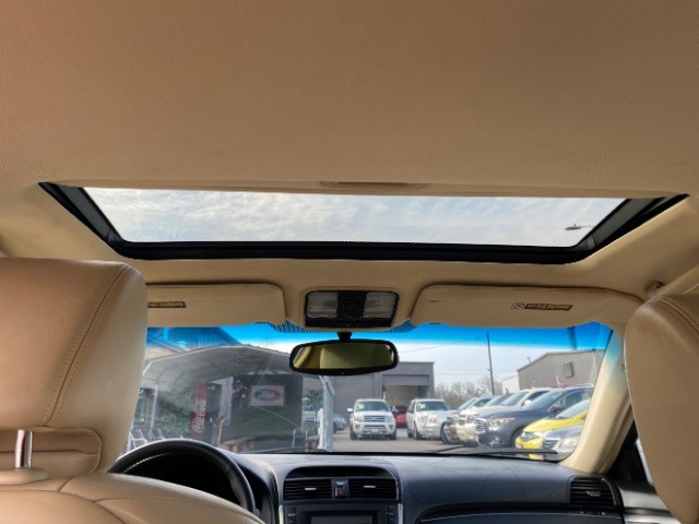 Acura TL Vehicle Full-screen Gallery Image 12