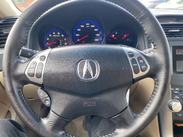 Acura TL Vehicle Full-screen Gallery Image 14